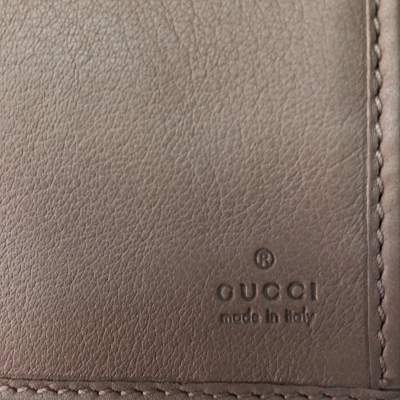 Gucci Long Wallet Rose with Gold Gucci Heart EUC - Picture 10 of 15